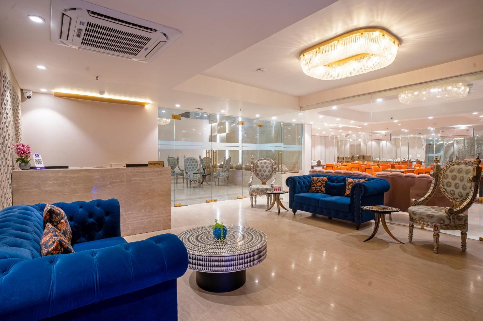 Hotel Ginger Palace Delhi Airport Нью-Дели Экстерьер фото