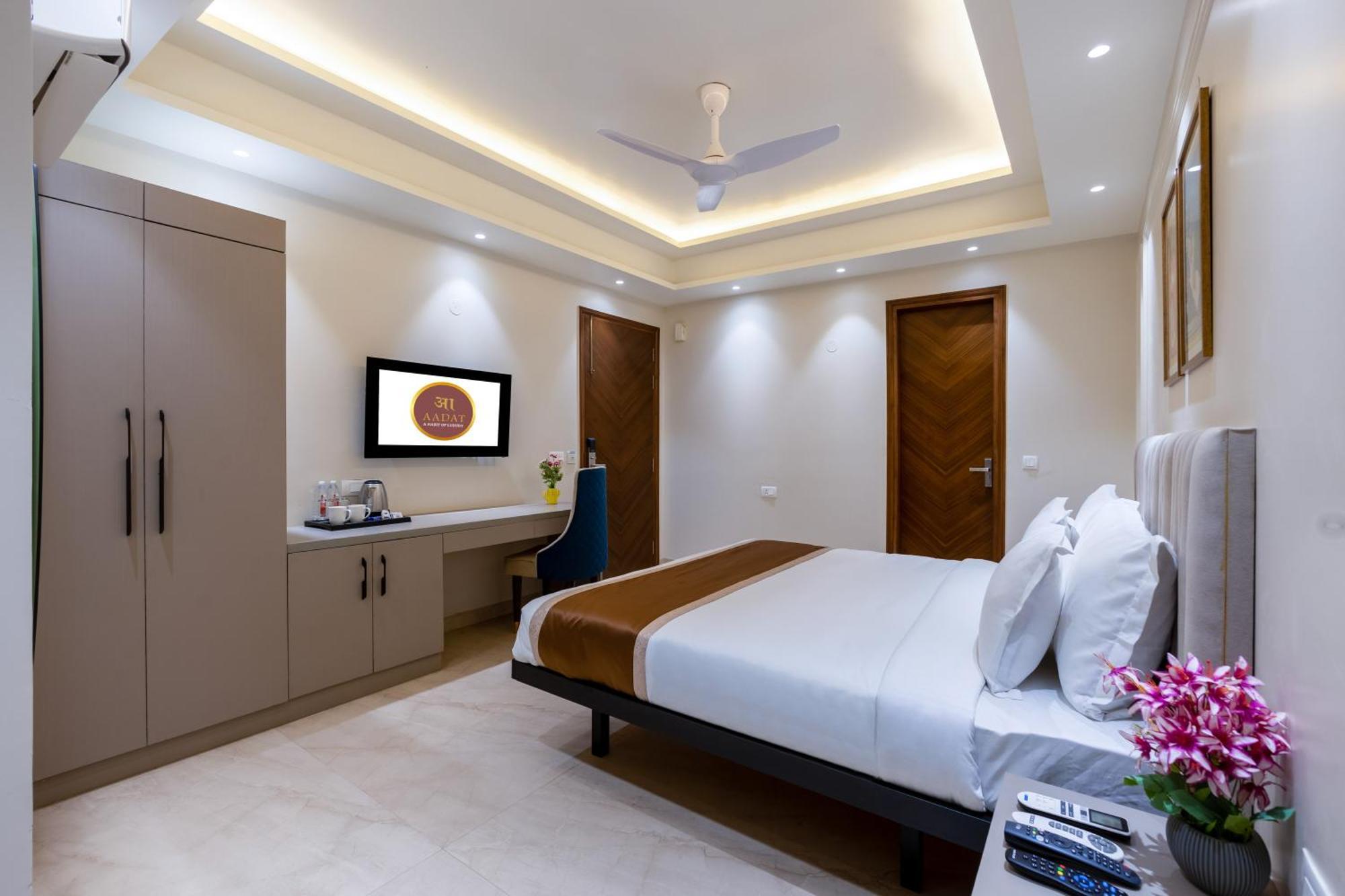 Hotel Ginger Palace Delhi Airport Нью-Дели Экстерьер фото