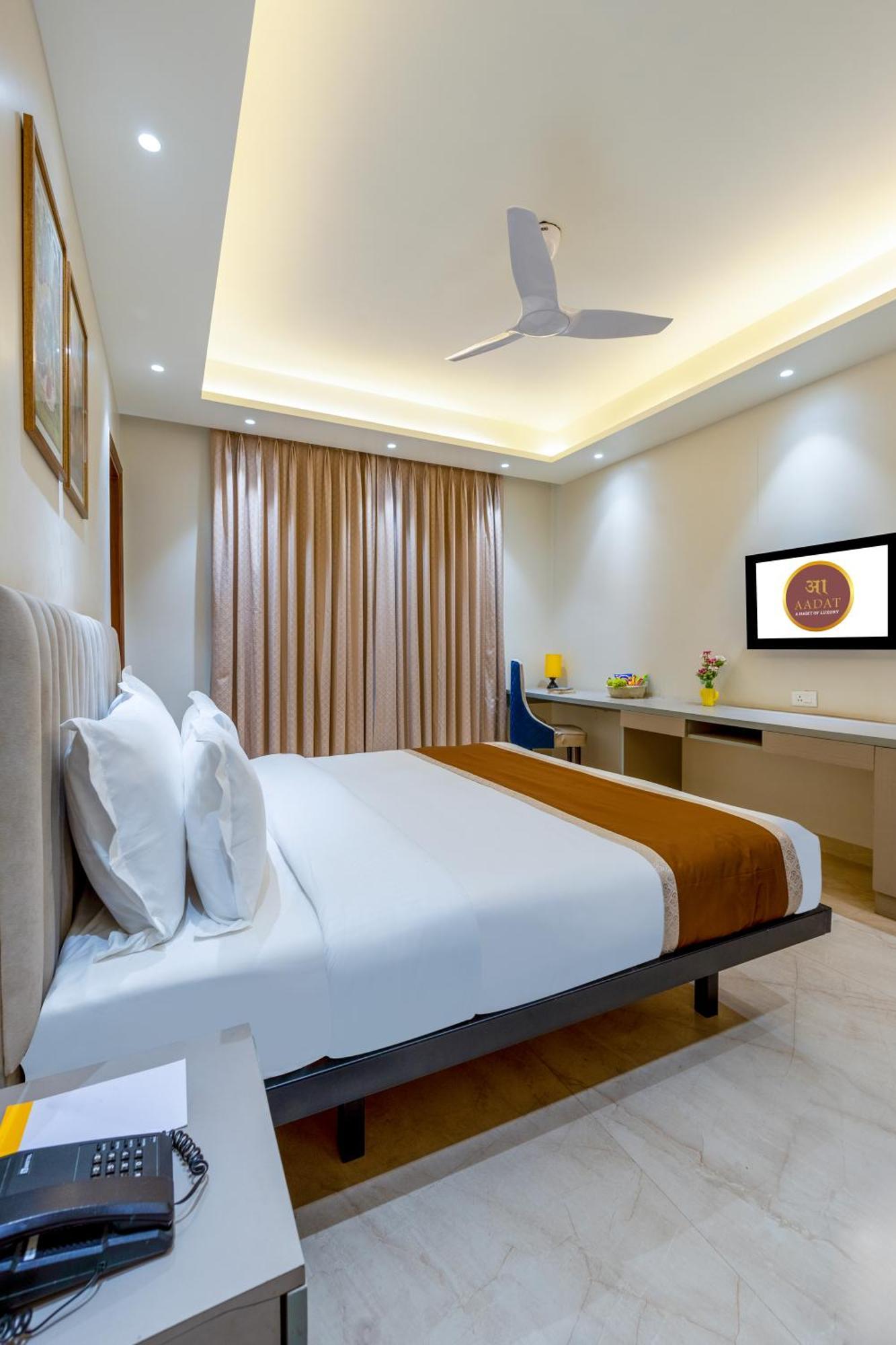 Hotel Ginger Palace Delhi Airport Нью-Дели Экстерьер фото