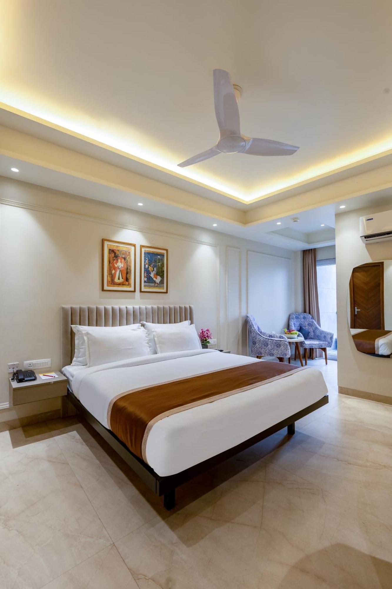 Hotel Ginger Palace Delhi Airport Нью-Дели Экстерьер фото