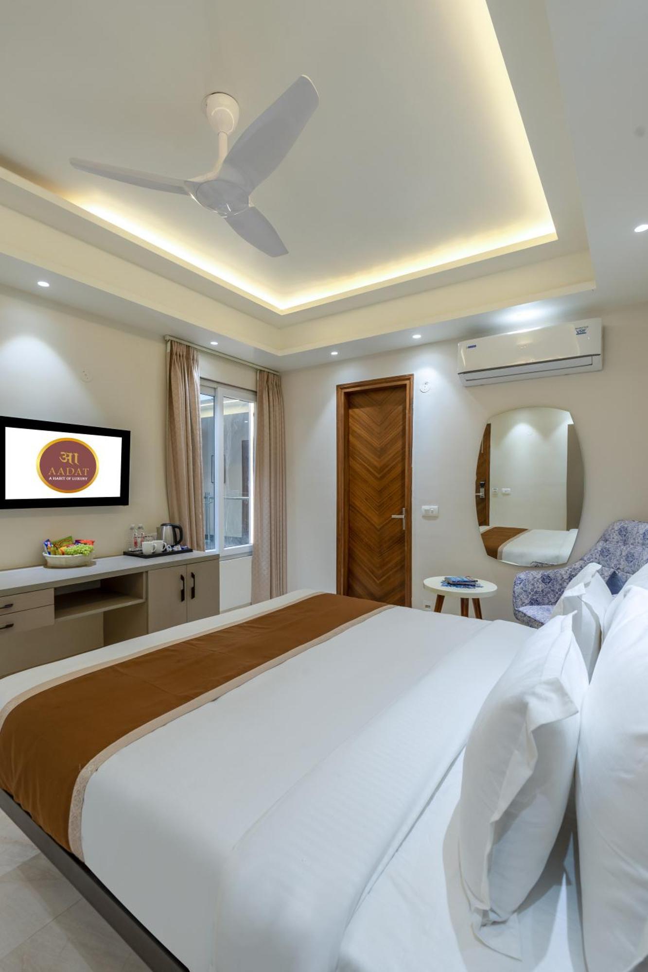 Hotel Ginger Palace Delhi Airport Нью-Дели Экстерьер фото